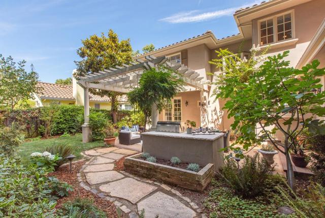 158 Seminary Drive, Menlo Park CA: https://media.crmls.org/mediaz/598176f4-43b1-4e82-99e1-f0d62a148bbf.jpg