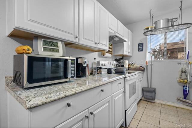 Detail Gallery Image 11 of 36 For 1632 Presioca St #12,  Spring Valley,  CA 91977 - 2 Beds | 1/1 Baths