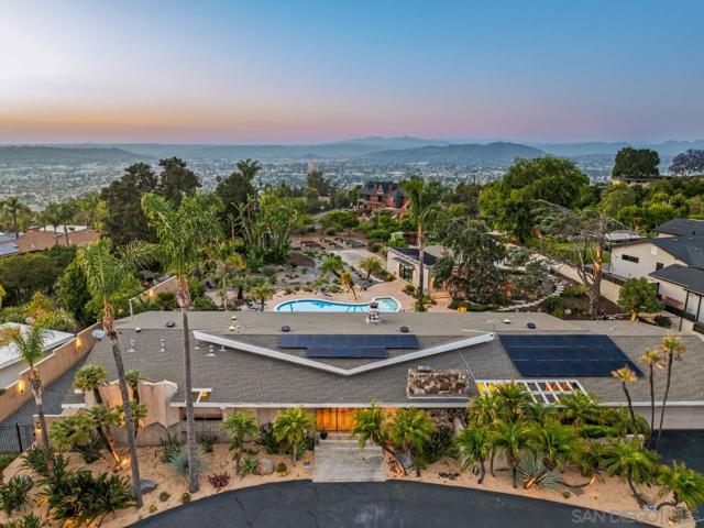 11020 Horizon Hills Dr, El Cajon CA: https://media.crmls.org/mediaz/59846ecb-c601-41b3-944d-c08f5fd133c9.jpg
