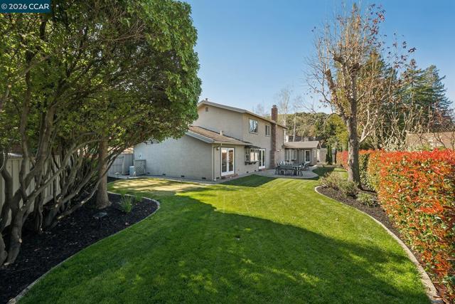 Image 2 of 38 For 342 Constance Pl