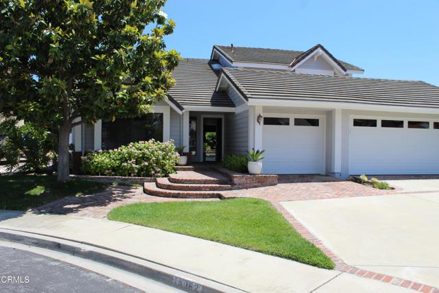 14062 Atwood Court, Moorpark CA: https://media.crmls.org/mediaz/5984d554-8f3c-48a5-b3ae-003d667cd7ff.jpg