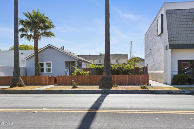 Detail Gallery Image 1 of 34 For 618 S C St, Oxnard,  CA 93030 - 2 Beds | 1 Baths