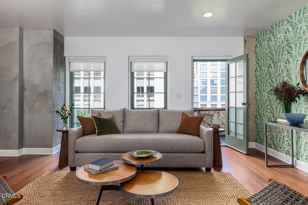 416 S Spring Street #505