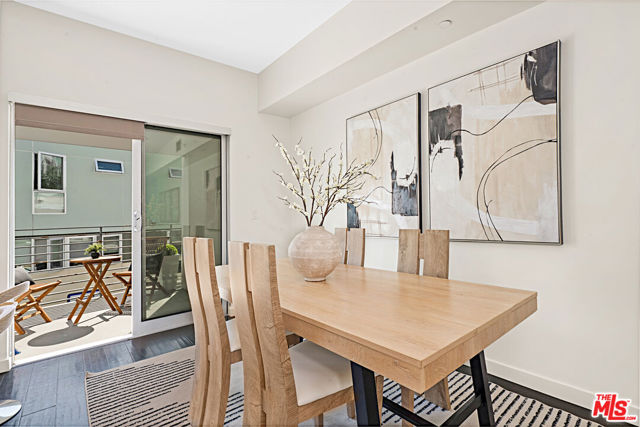 3119 Via Dolce, Marina del Rey CA: https://media.crmls.org/mediaz/5986434f-e5ed-49ca-b397-ff831b2148ba.jpg