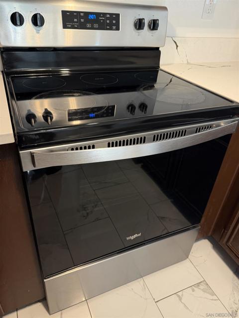 2057 Burton St, San Diego CA: https://media.crmls.org/mediaz/59866717-234d-49d7-a81d-7f536ec47e8d.jpg