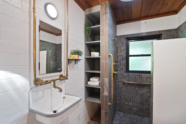 13185 Junction Avenue, Boulder Creek CA: https://media.crmls.org/mediaz/59868c0f-013d-4be7-8c25-532c271bad67.jpg