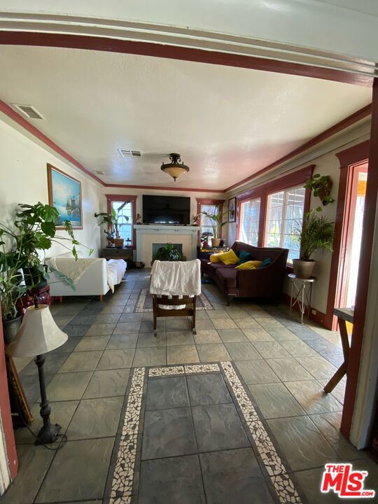 806 Oxford Avenue, Los Angeles, California 90029, 4 Bedrooms Bedrooms, ,2 BathroomsBathrooms,Single Family Residence,For Sale,Oxford,23282607