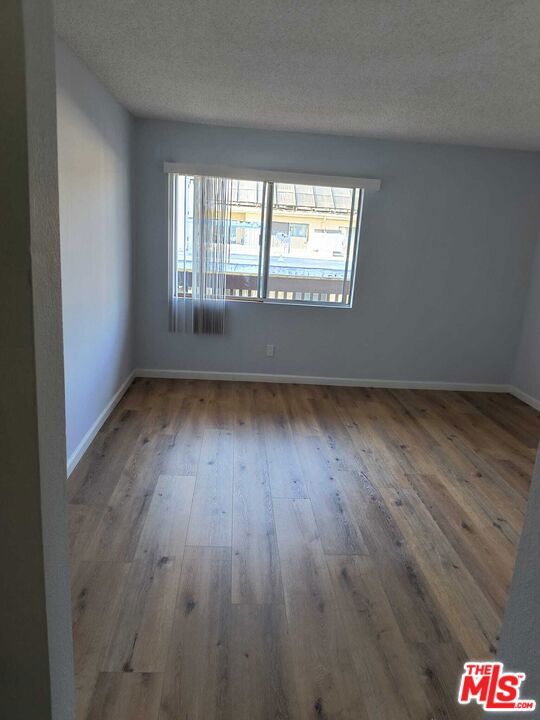 5334 N Lindley Avenue, Encino CA: https://media.crmls.org/mediaz/59875309-ef89-4201-8d45-f1e8805897ce.jpg
