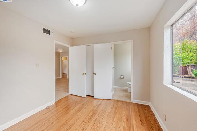1315 Mersey Ave, San Leandro CA: https://media.crmls.org/mediaz/59877d68-df9b-449f-a440-22721c8114d3.jpg