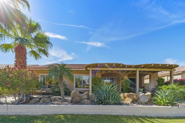 81126 Avenida Lorena, Indio CA: https://media.crmls.org/mediaz/5987875a-5fc6-4855-91a9-83da73356680.jpg