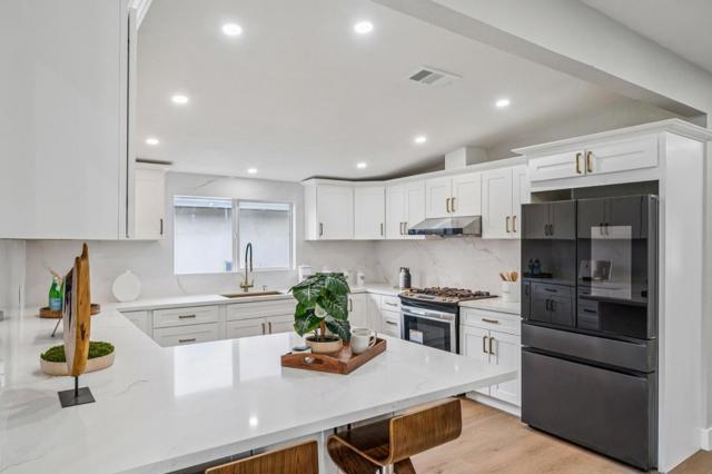 4412 Millard Avenue, Fremont CA: https://media.crmls.org/mediaz/59879322-7c2d-4abf-9122-a45296d36e44.jpg