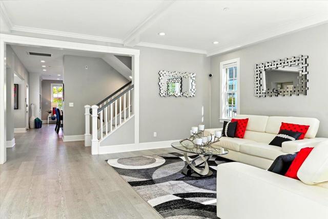16218 George St, Los Gatos CA: https://media.crmls.org/mediaz/5987b15b-4168-4384-becc-c209a2b3453c.jpg