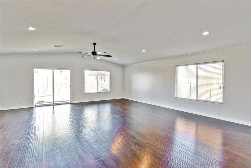 10442 Glenellen Ave - photo 5