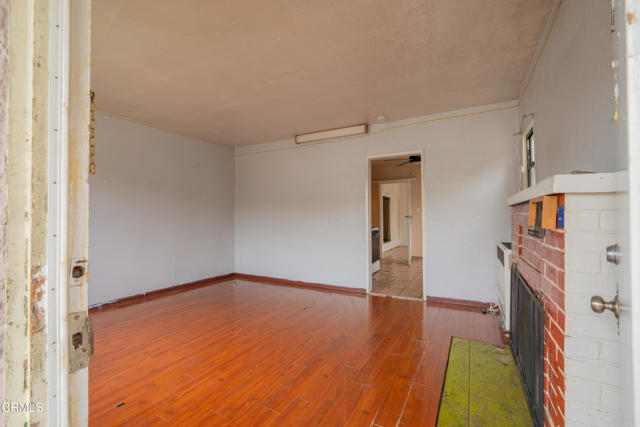 Detail Gallery Image 5 of 25 For 557 561 N North Olive Street St, Ventura,  CA 93001 - – Beds | – Baths