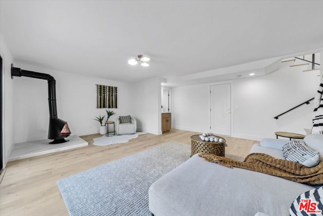 15515 La Moine Street, Hacienda Heights CA: https://media.crmls.org/mediaz/59890221-0ede-487f-94de-183b67f77b47.jpg