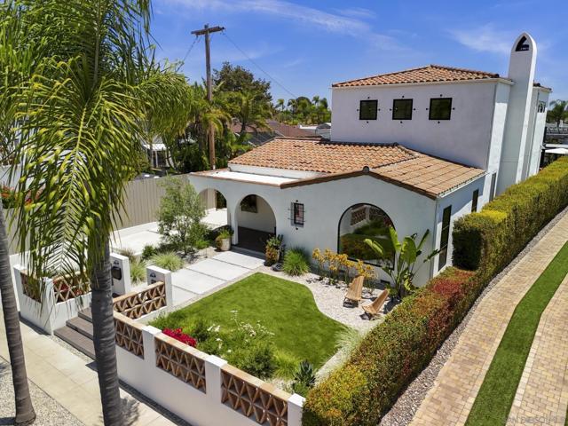 4223 Middlesex Dr, San Diego CA: https://media.crmls.org/mediaz/598996ec-b95c-477a-b730-07c3018771cb.jpg