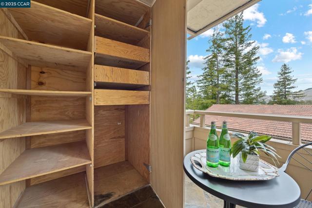 1129 AVENIDA SEVILLA, Walnut Creek CA: https://media.crmls.org/mediaz/598abd75-893e-40c5-aa7a-21ba7e39c255.jpg