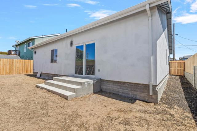1787 Laguna Street, Seaside CA: https://media.crmls.org/mediaz/598c72f7-368f-4f9f-b81b-a76eaadaf939.jpg
