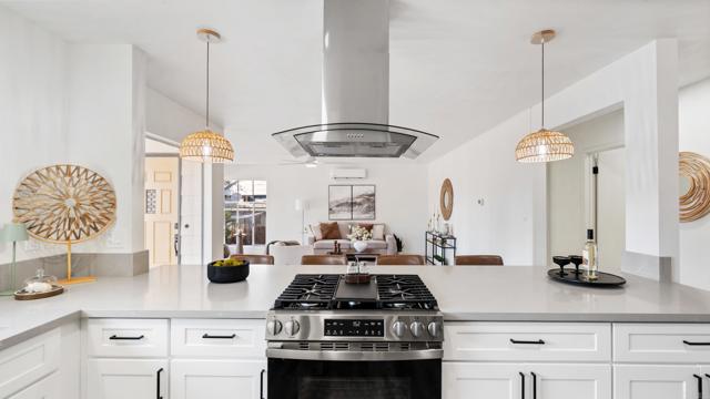 Detail Gallery Image 19 of 42 For 9318 Campo Rd, Spring Valley,  CA 91977 - 3 Beds | 2 Baths