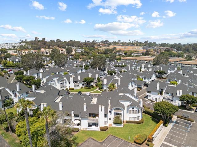 524 Via De La Valle,  CA: https://media.crmls.org/mediaz/5990aa6d-6faf-45ac-b582-f97705037ae7.jpg