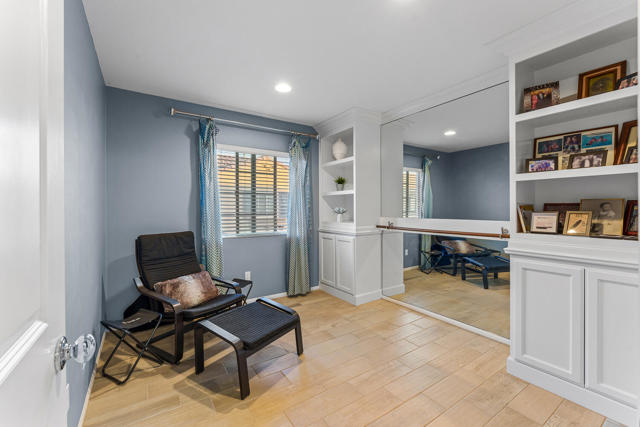 232 Paseo Gusto, Palm Desert CA: https://media.crmls.org/mediaz/5990b651-7575-4bc7-a1ab-b078247761d6.jpg