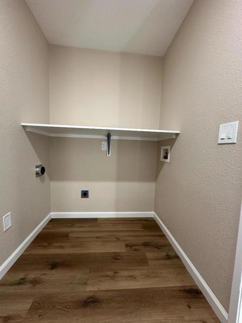 130 E 21st Street, Tracy CA: https://media.crmls.org/mediaz/599282f5-d9e6-4c72-88f0-73dfbe55b365.jpg