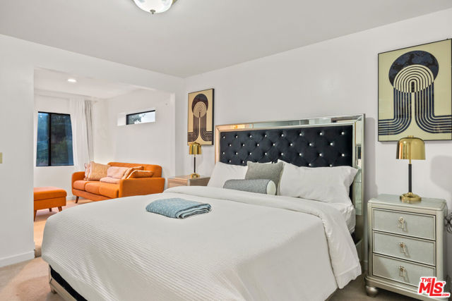 2357 Knob Hill Drive, Riverside CA: https://media.crmls.org/mediaz/59929eed-cab2-4554-963f-ad093802223f.jpg