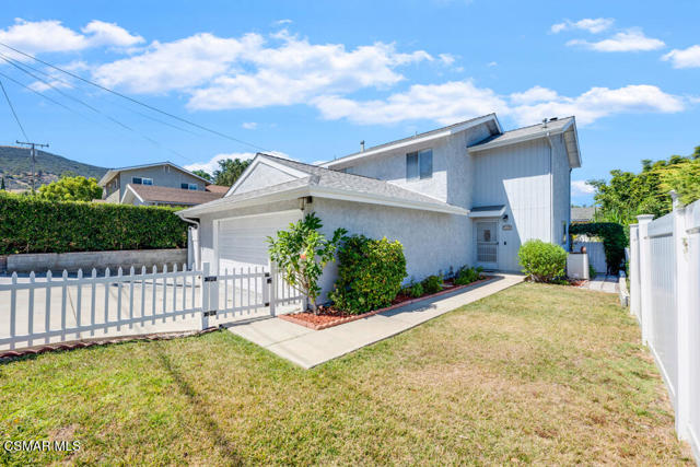 125 Pepper Road, Newbury Park CA: https://media.crmls.org/mediaz/59931aec-2efd-4566-8a92-5408e32dac02.jpg
