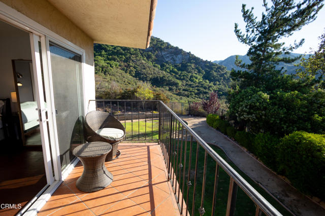 Detail Gallery Image 20 of 26 For 548 Live Oak Circle Dr, Calabasas,  CA 91302 - 5 Beds | 3 Baths