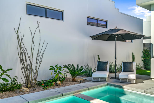 1346 Bacall Way, Palm Springs CA: https://media.crmls.org/mediaz/599406ed-8dd9-4d2e-8260-62b3477d0539.jpg