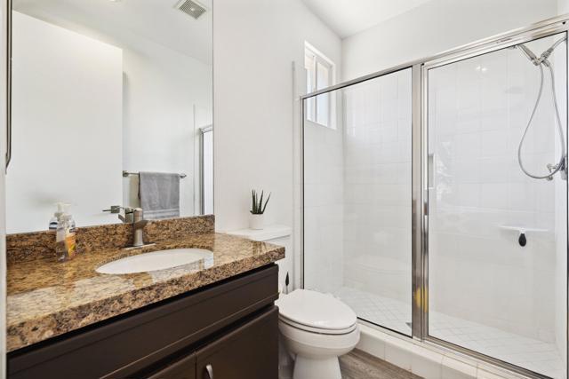 48205 Via Solana, La Quinta CA: https://media.crmls.org/mediaz/59942edd-8b7c-48b0-8f1f-ef289108fa0d.jpg