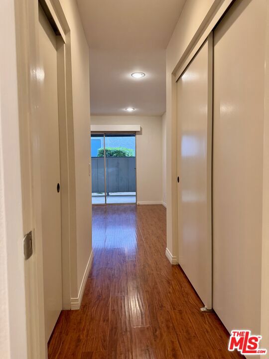 1348 E Hillcrest Drive, Thousand Oaks CA: https://media.crmls.org/mediaz/59945fc7-1427-4efd-b416-75fbbfadc0c6.jpg