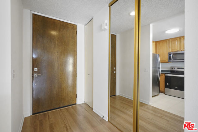 10751 Wilshire Boulevard, Los Angeles CA: https://media.crmls.org/mediaz/5994f25d-7769-4ab0-8cf1-c95c11d8ba66.jpg