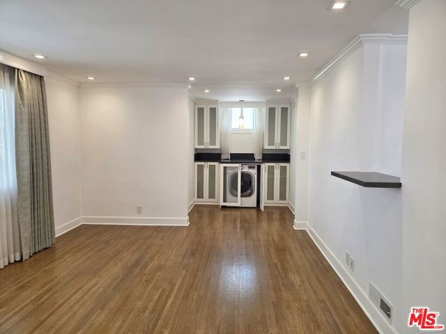 Image 4 of 14 For 130 San Vicente Boulevard 132 B