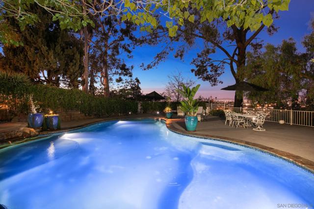 1115 S Mollison Ave, El Cajon CA: https://media.crmls.org/mediaz/59952f9f-34ff-40e0-9a83-90821be7cfe4.jpg