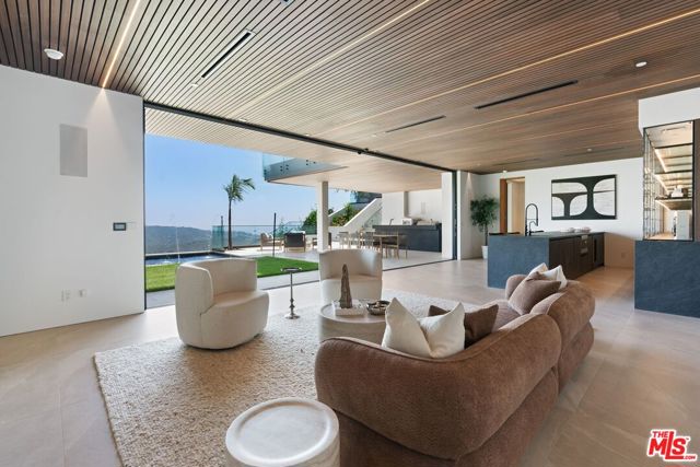 2180 Stradella Road, Los Angeles CA: https://media.crmls.org/mediaz/59959e0f-12b6-44a2-a13a-bc992b20660a.jpg