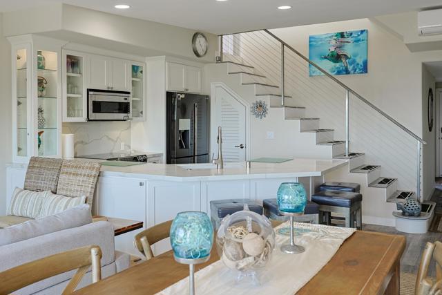 Detail Gallery Image 11 of 57 For 1609 Glorietta Bld, Coronado,  CA 92118 - 2 Beds | 2 Baths