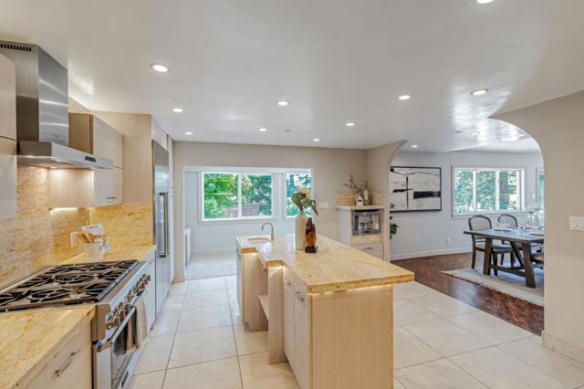 3119 Oak Knoll Drive, Redwood City CA: https://media.crmls.org/mediaz/59981e1b-63ae-457d-ac20-fbfdf20b7000.jpg