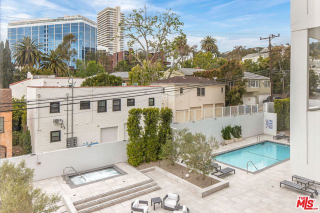999 N Doheny Drive, West Hollywood CA: https://media.crmls.org/mediaz/599a1307-64b3-47ce-91d1-c8aa9f2e7663.jpg