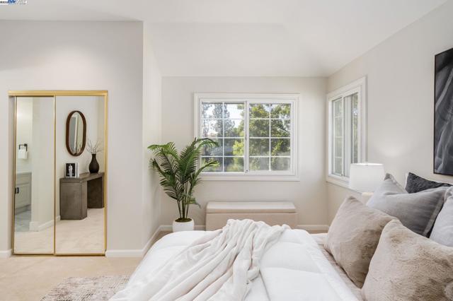44930 Lynx Dr, Fremont CA: https://media.crmls.org/mediaz/599bb470-d0fc-4a36-9692-0ba0e739c8c8.jpg