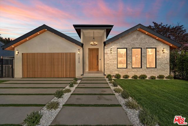 13949 Cumpston Street, Sherman Oaks CA: https://media.crmls.org/mediaz/599bf4ac-5304-4649-bc05-7be301c16e93.jpg