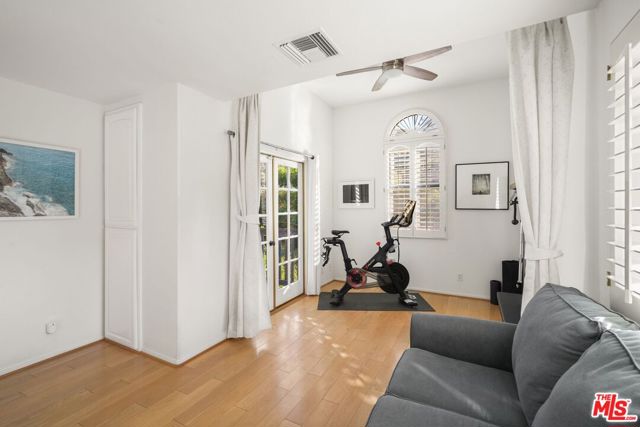 3418 Dorothy Road, Topanga CA: https://media.crmls.org/mediaz/599c000c-e3dc-4289-b00e-dadf061ee665.jpg