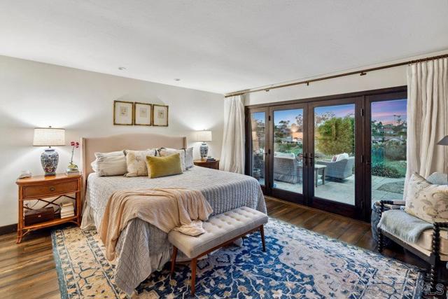 350 Punta Baja Dr, Solana Beach CA: https://media.crmls.org/mediaz/599c21f6-90f7-42a3-b966-9f91519d52ab.jpg
