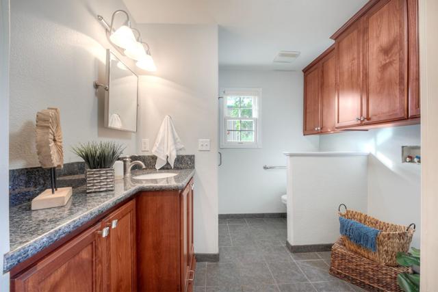 Detail Gallery Image 19 of 42 For 2234 Mira Sol Dr, Vista,  CA 92084 - 4 Beds | 3 Baths