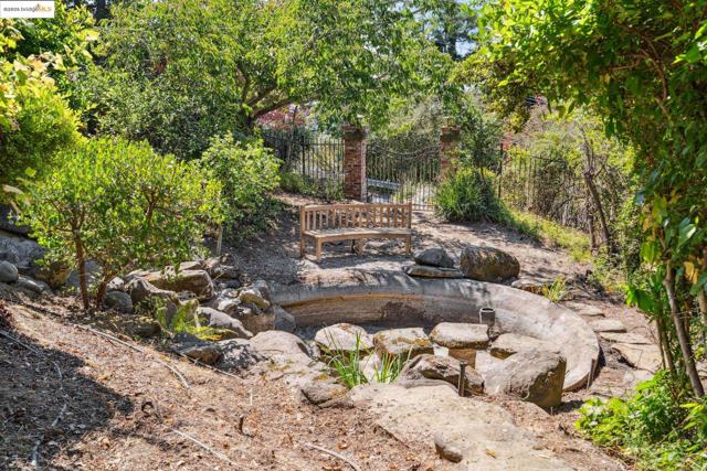 690 PANORAMIC WAY, Berkeley CA: https://media.crmls.org/mediaz/599d092c-b630-41c1-9a0e-8c5e35aa53e5.jpg
