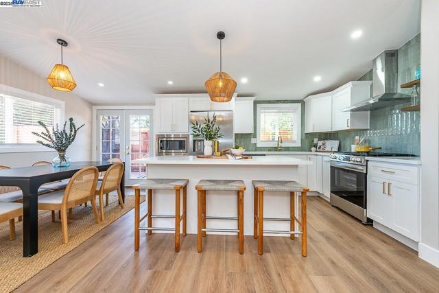 697 Lakewood Dr, Sunnyvale CA: https://media.crmls.org/mediaz/599d4d78-b99c-4bf8-85cc-6ca2337f3070.jpg