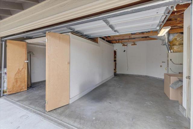 1575 Sepulveda Drive, Salinas CA: https://media.crmls.org/mediaz/599d9e81-2e5f-4143-b33d-ba01c0a19eb1.jpg
