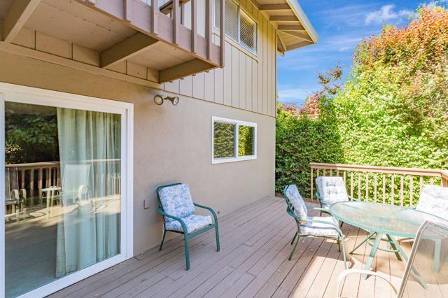 446 Semple Avenue, Aptos CA: https://media.crmls.org/mediaz/599e24dc-edb8-4c1a-8908-b5558b035a09.jpg