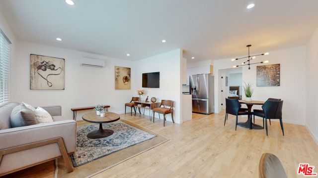 1435 N Fairfax Avenue, West Hollywood CA: https://media.crmls.org/mediaz/599ef5e9-9068-4fad-8831-cd8abb9d6f72.jpg