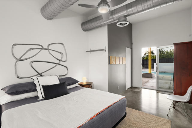 Image 19 of 30 For 2555 Junipero Avenue